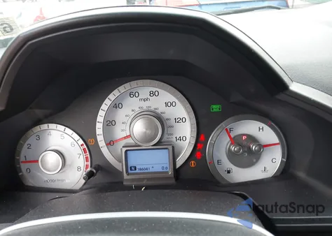 2010 Honda Pilot Touring из США, поврежденный, VIN 5FNYF4H91AB033801